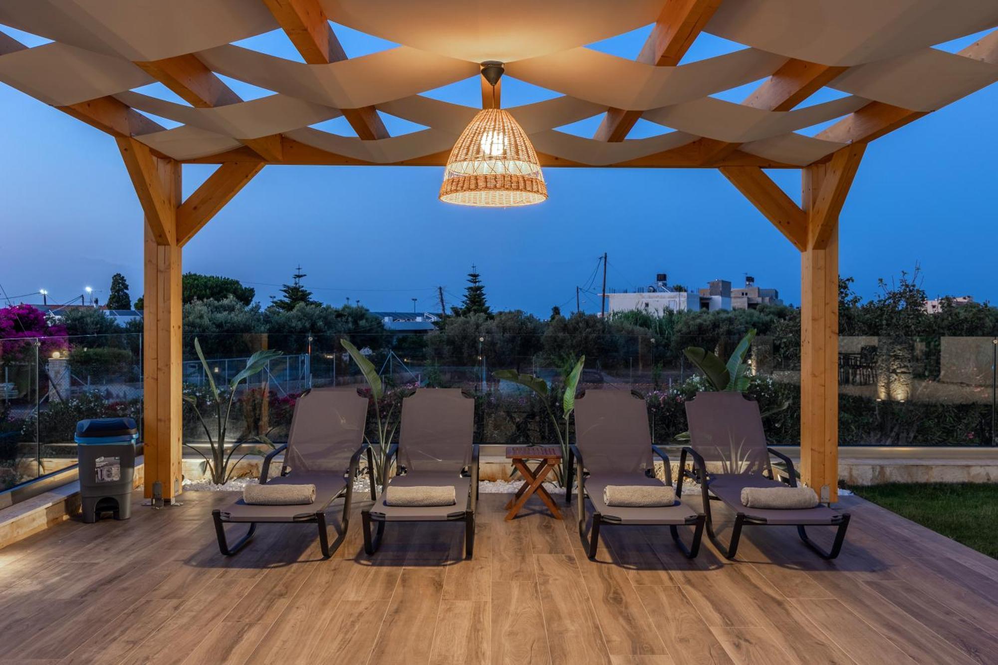 Sandi With Private Pool Hersonissos (Crete)