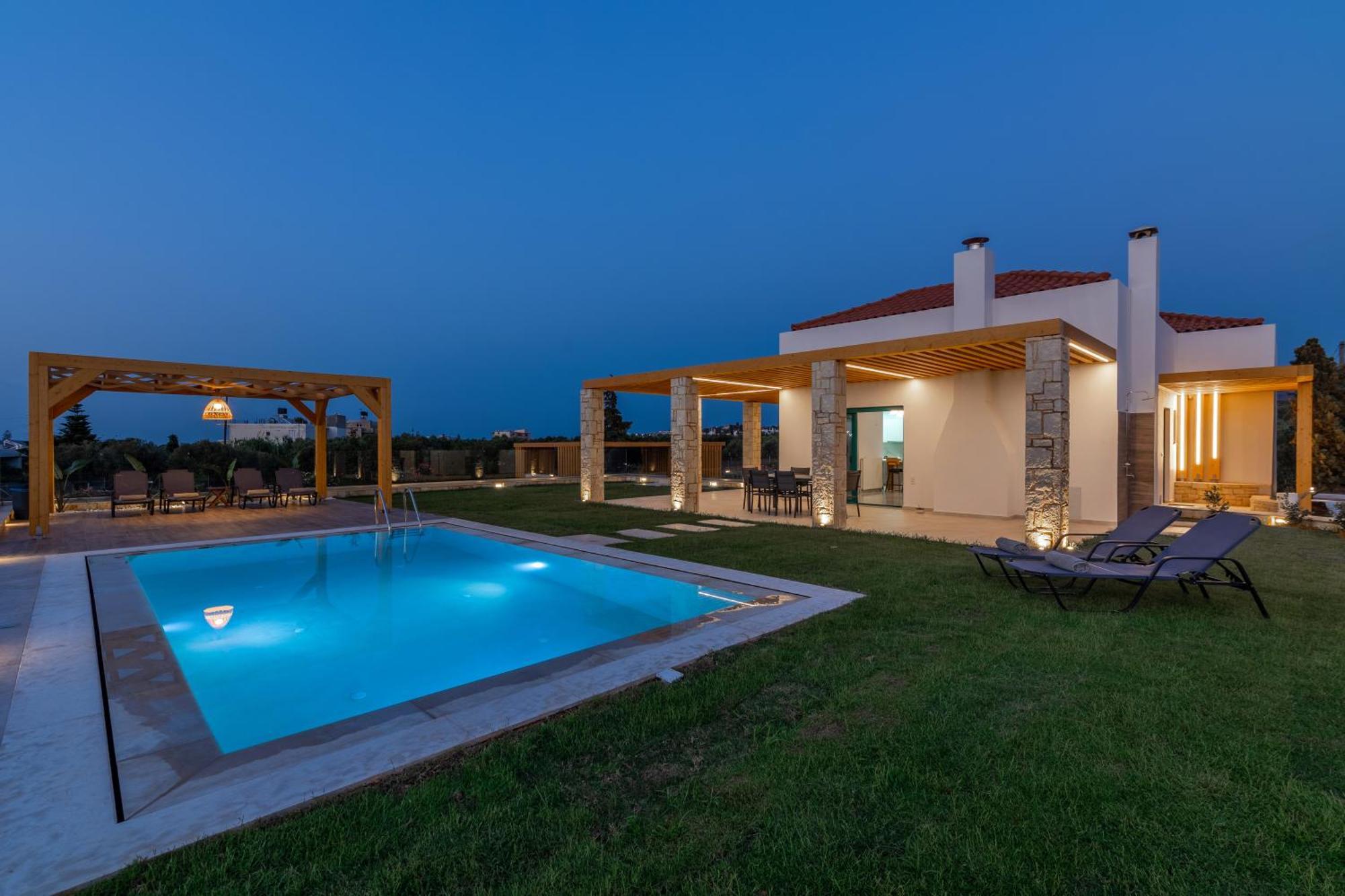 Sandi With Private Pool Hersonissos (Crete)