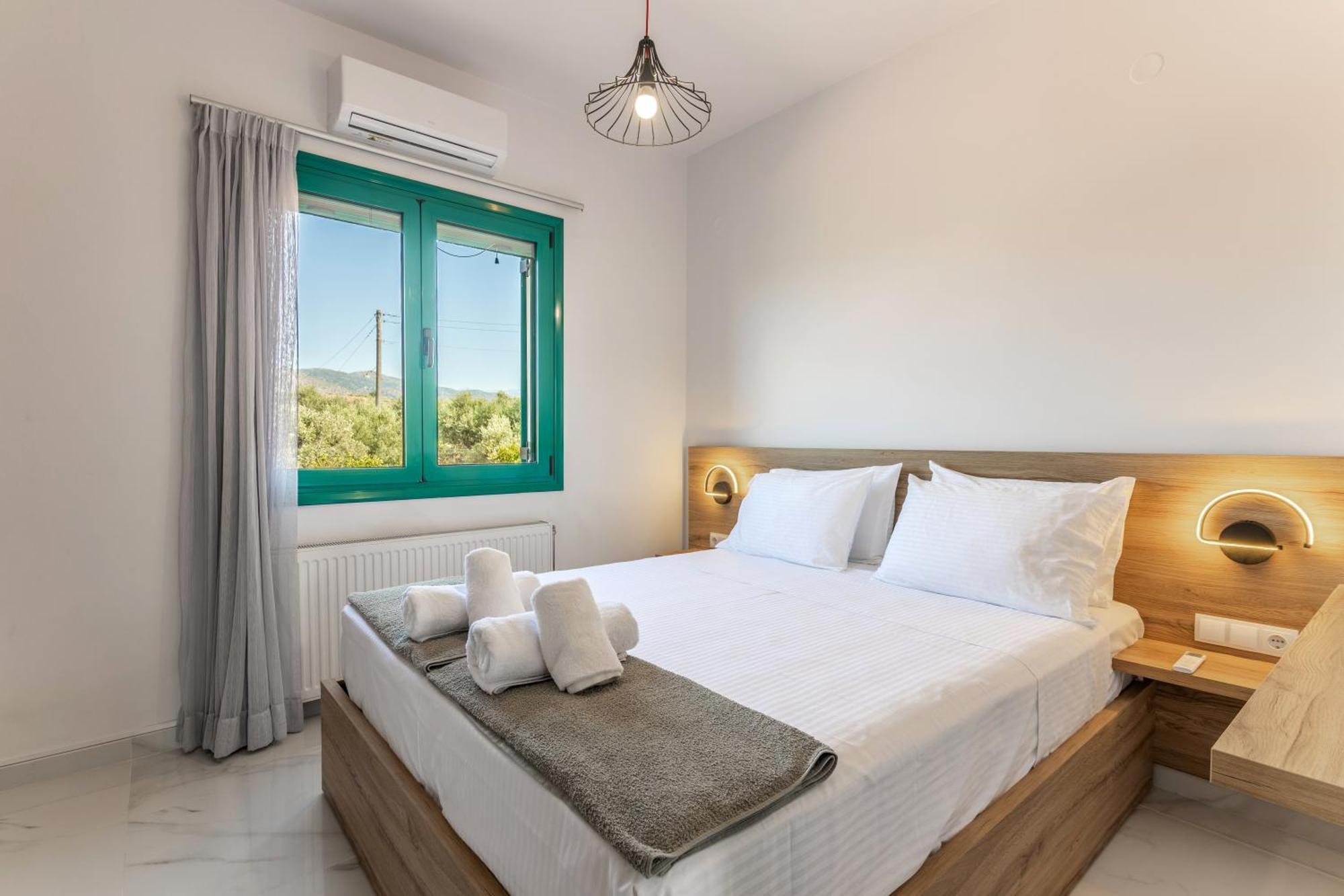 Sandi With Private Pool * Hersonissos (Crete)