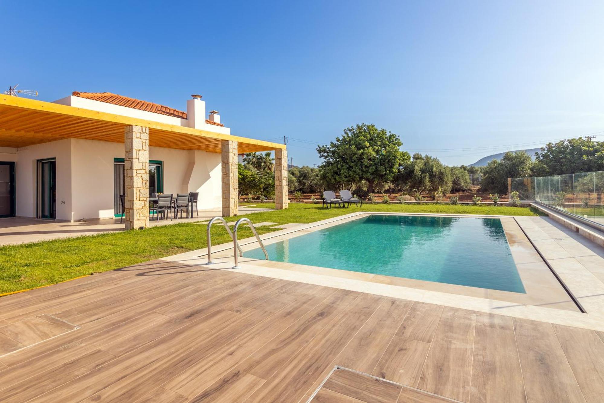 Sandi With Private Pool Hersonissos (Crete)